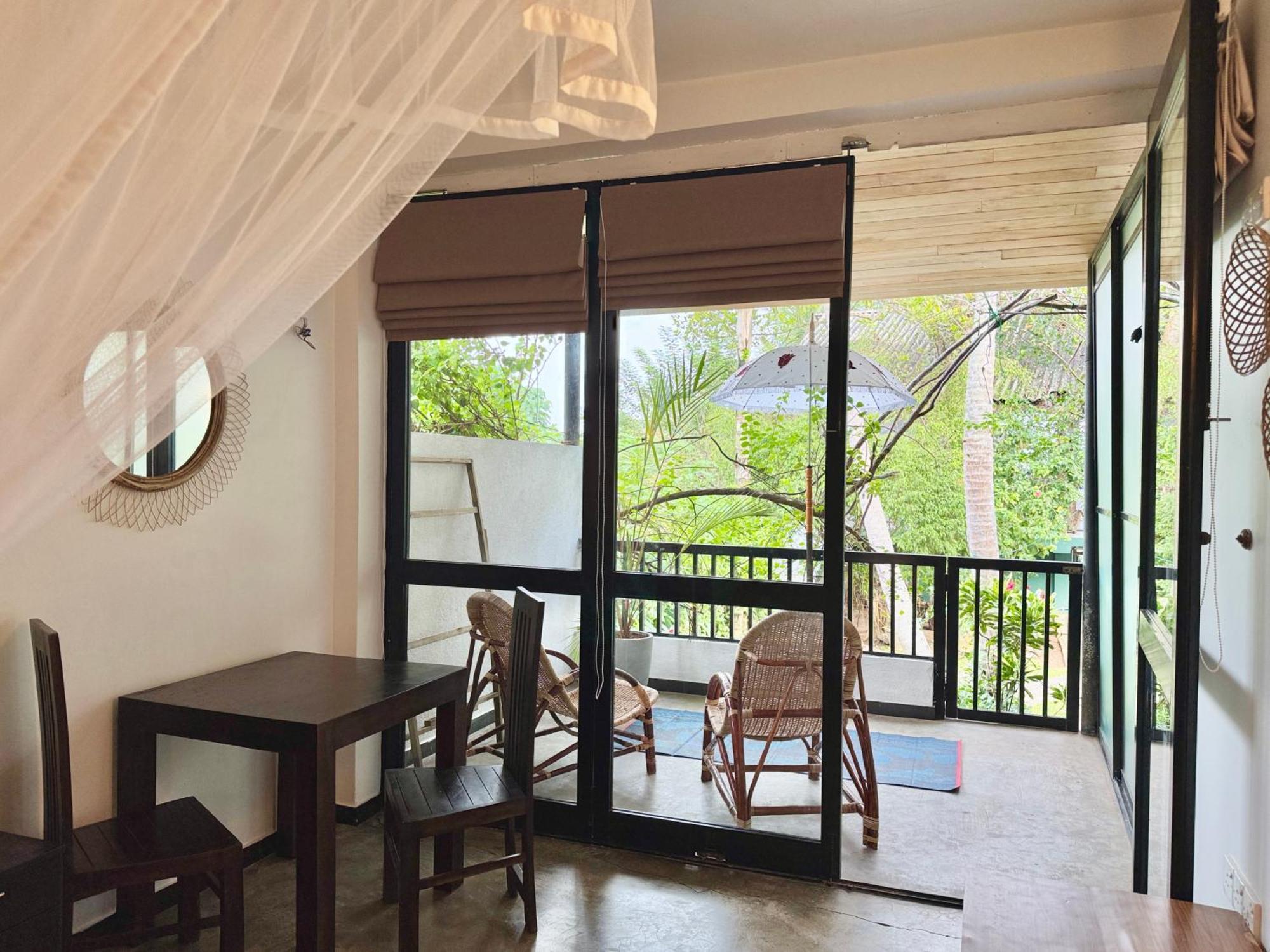 Swastha Ayurveda Villa Hikkaduwa Esterno foto