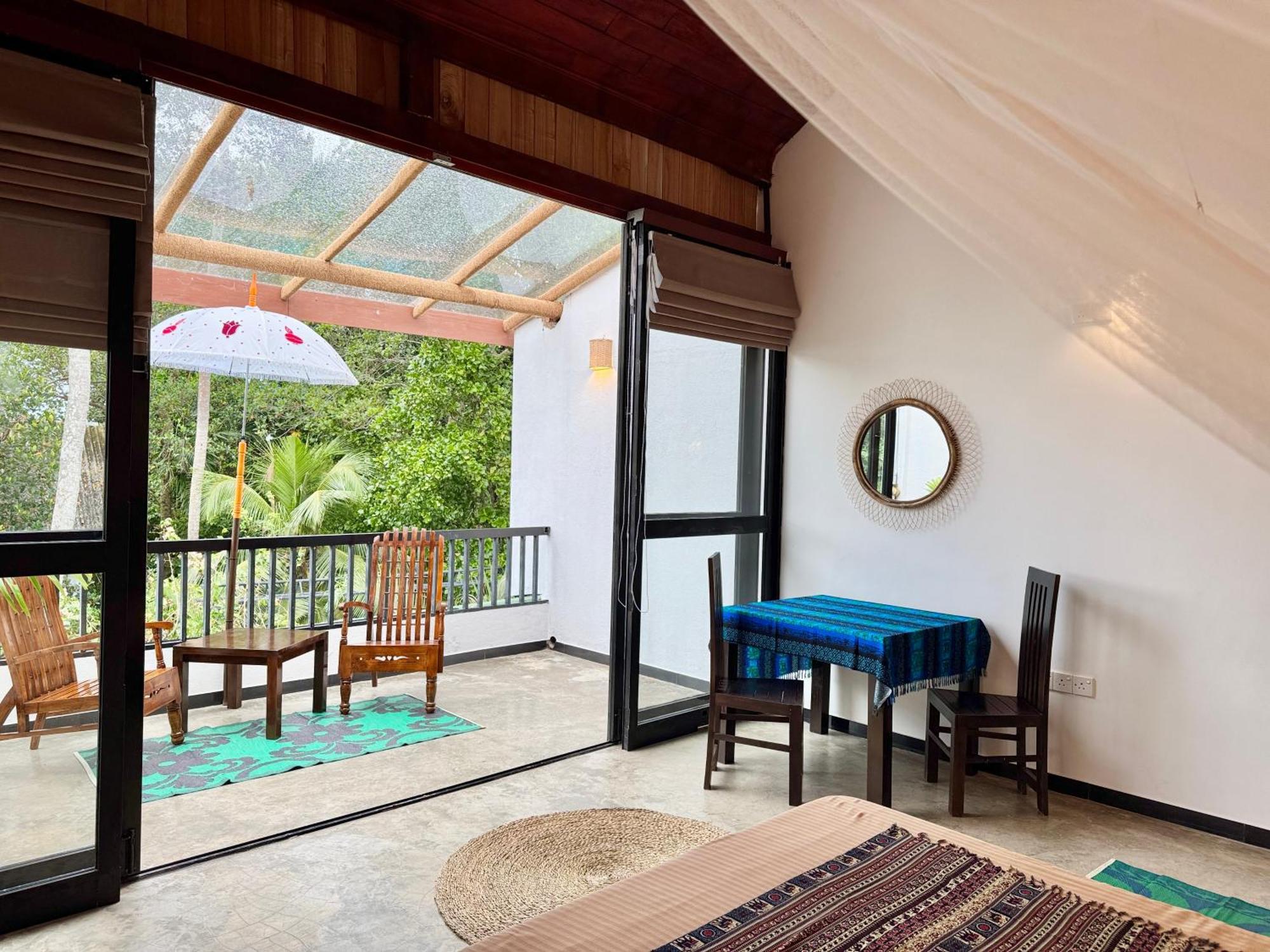 Swastha Ayurveda Villa Hikkaduwa Esterno foto