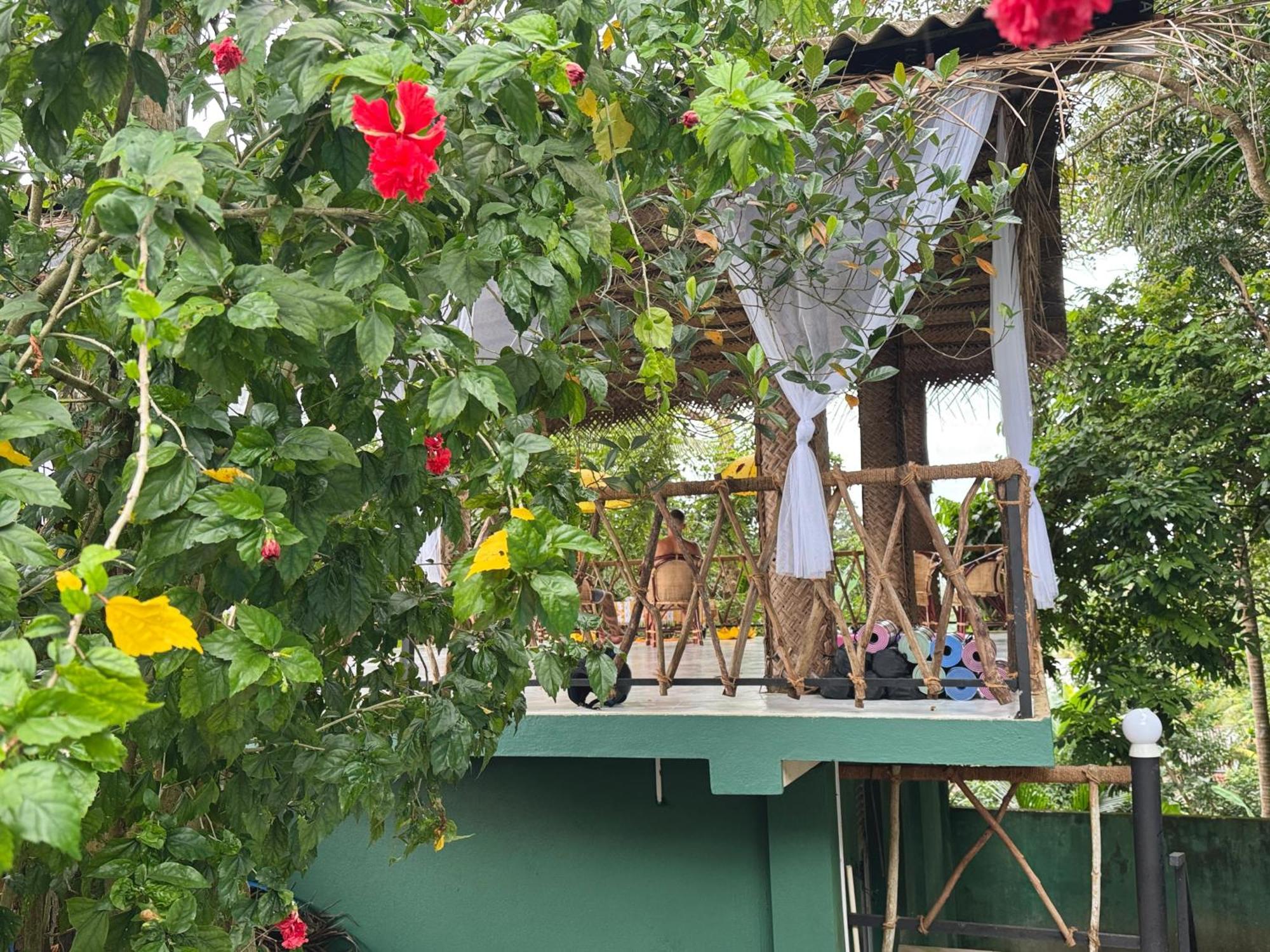 Swastha Ayurveda Villa Hikkaduwa Esterno foto