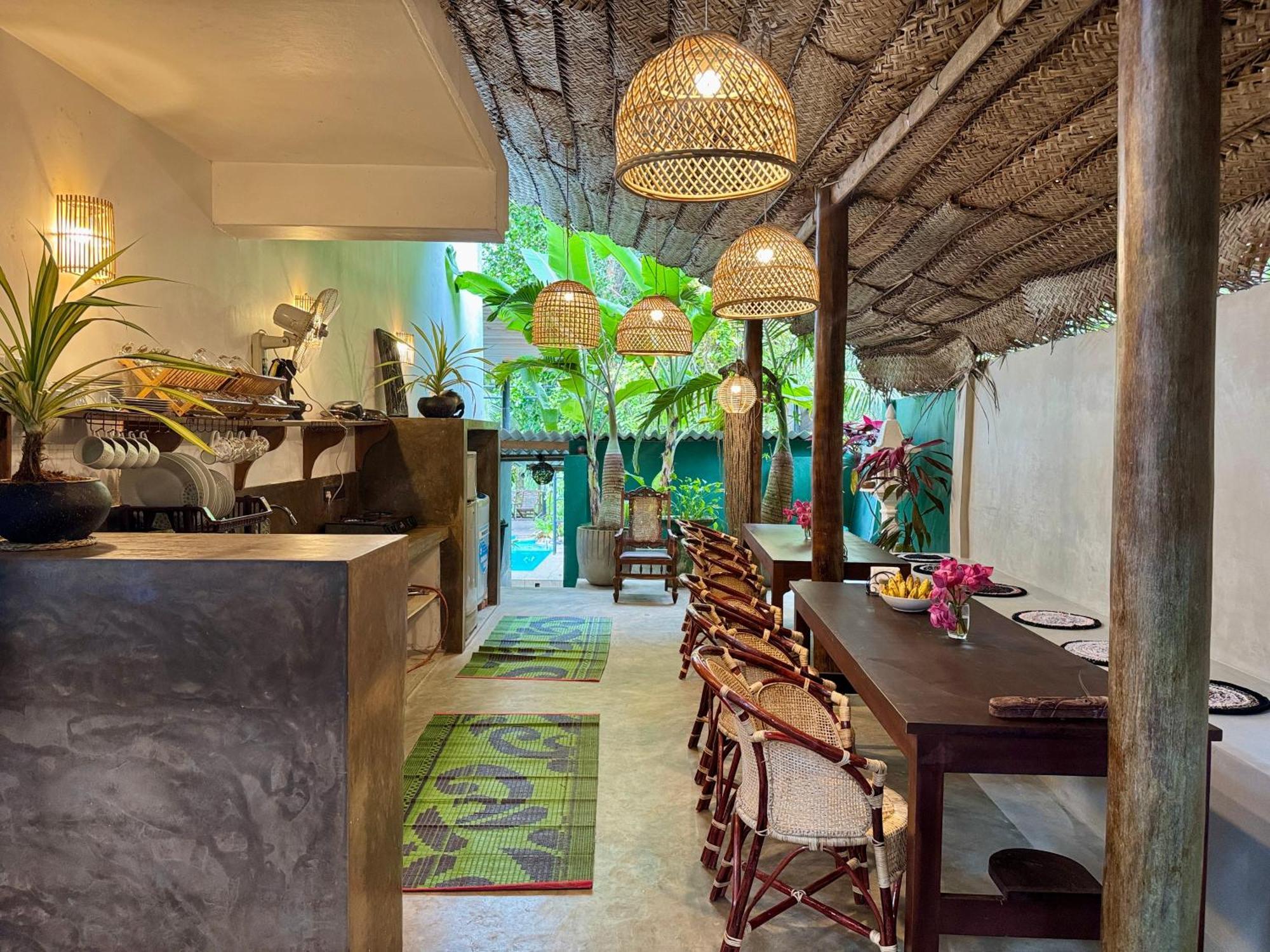 Swastha Ayurveda Villa Hikkaduwa Esterno foto