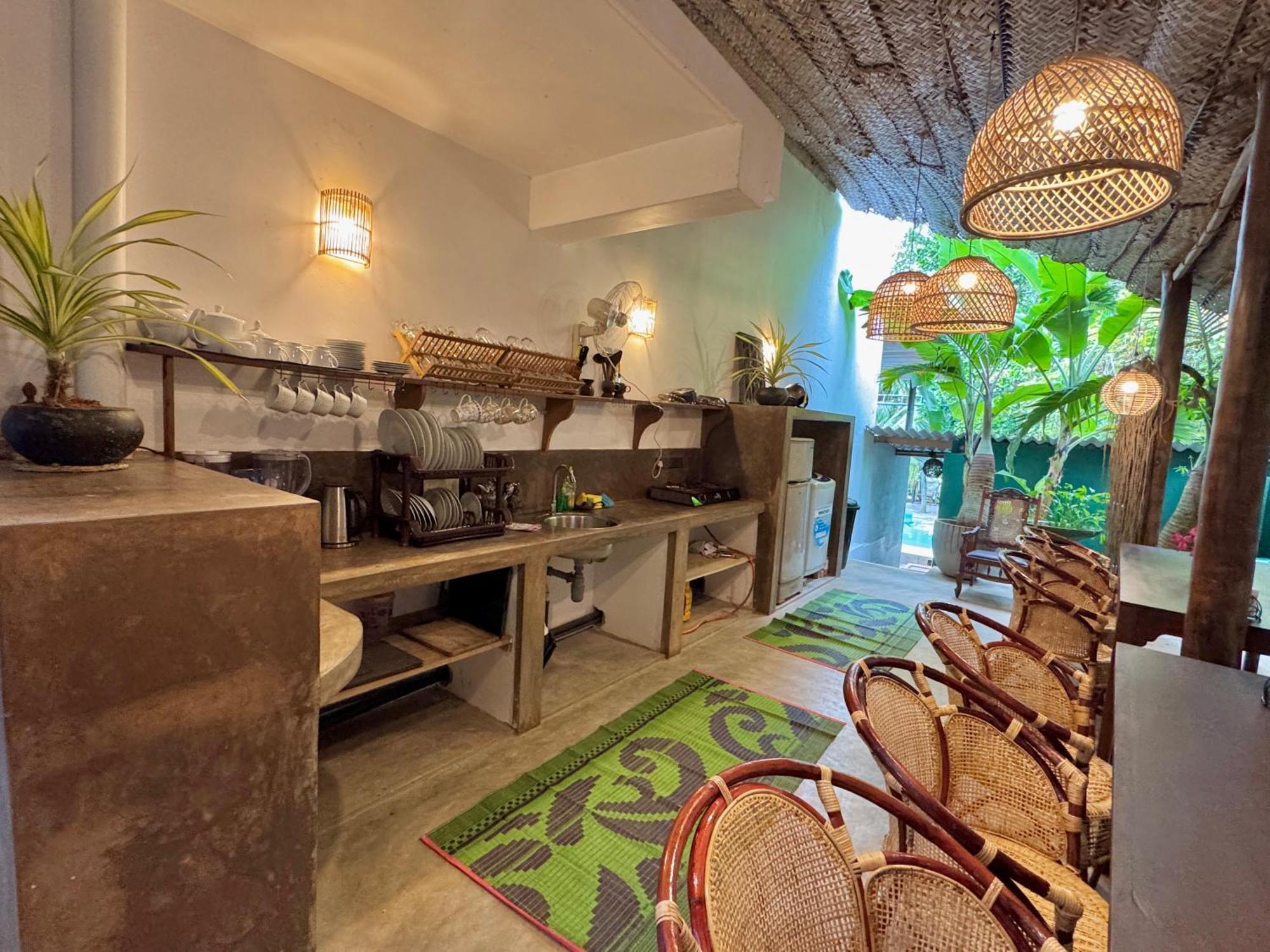 Swastha Ayurveda Villa Hikkaduwa Esterno foto