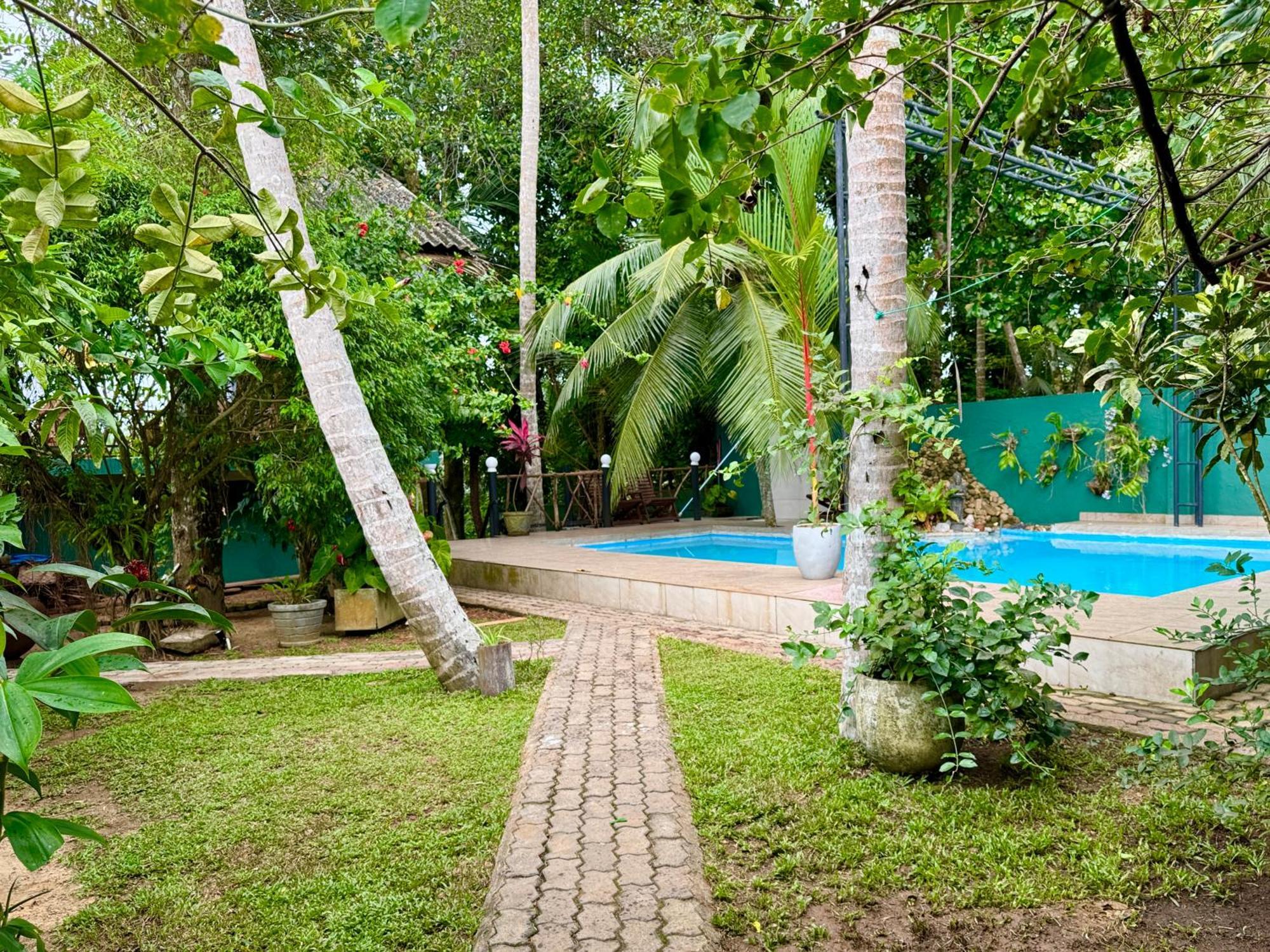 Swastha Ayurveda Villa Hikkaduwa Esterno foto