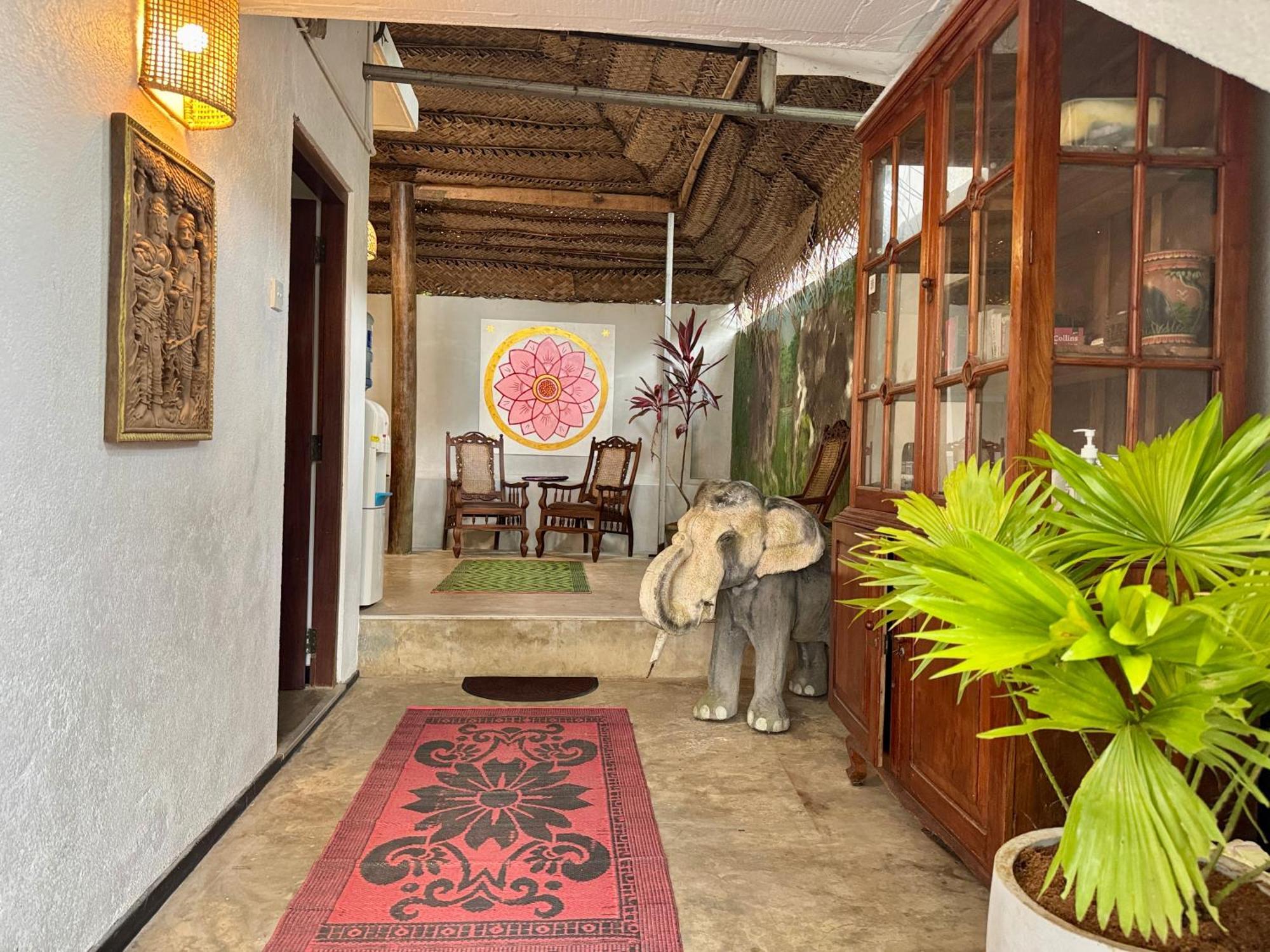 Swastha Ayurveda Villa Hikkaduwa Esterno foto